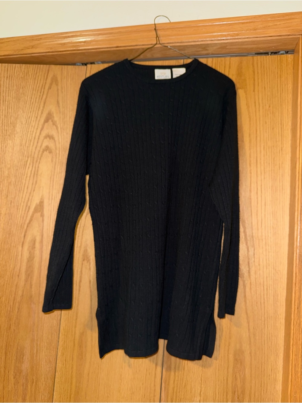 Women’s Vintage JR Bentley 90s Black Cable Knit Long Sleeve Sweater